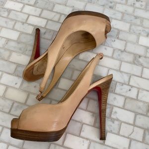 Vintage Christian louboutin nude size 37   worn and back strap is stretched